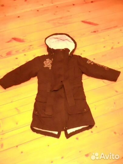 Пальто для девочки 4-5 лет весна-осень новое