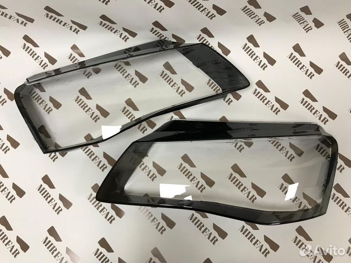 Стекло фары Audi A8 D4