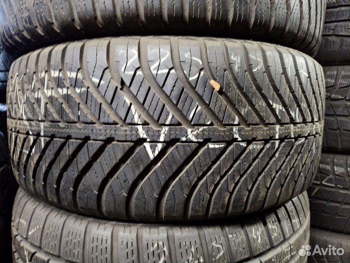 Goodyear Vector 4Seasons 225/45 R17