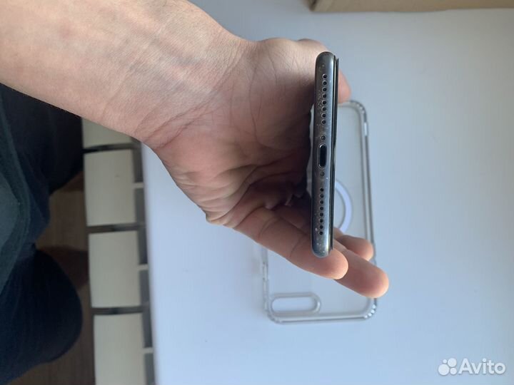 iPhone 8 Plus, 64 ГБ