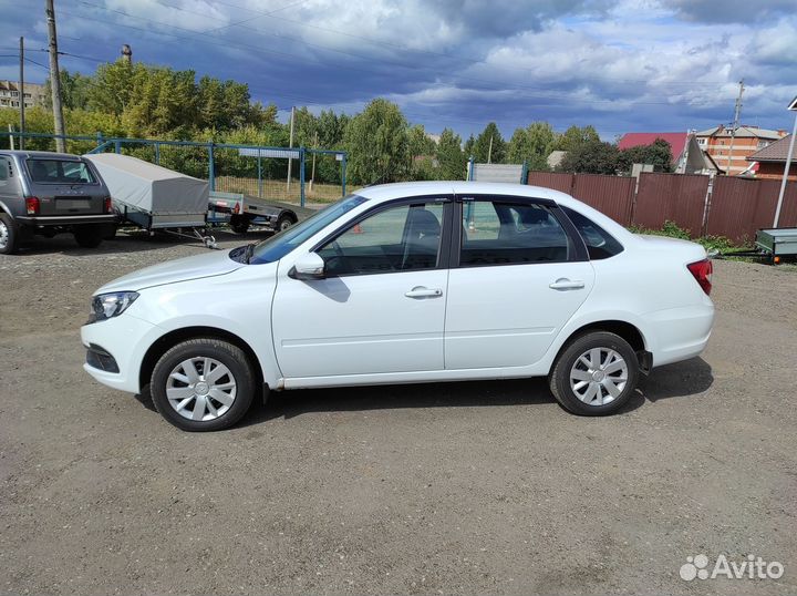 LADA Granta 1.6 МТ, 2023, 3 км