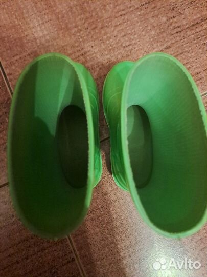 Детские резиновые сапоги 24 размер