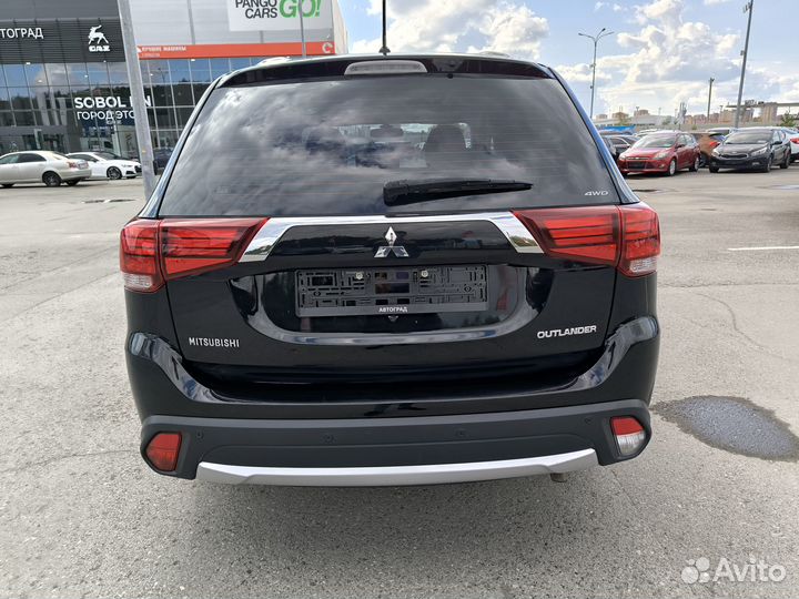 Mitsubishi Outlander 2.0 CVT, 2016, 130 993 км