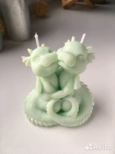 Свеча новогодняя Дракончики