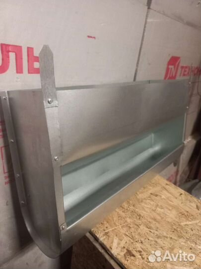 Бункерные кормушки для кур