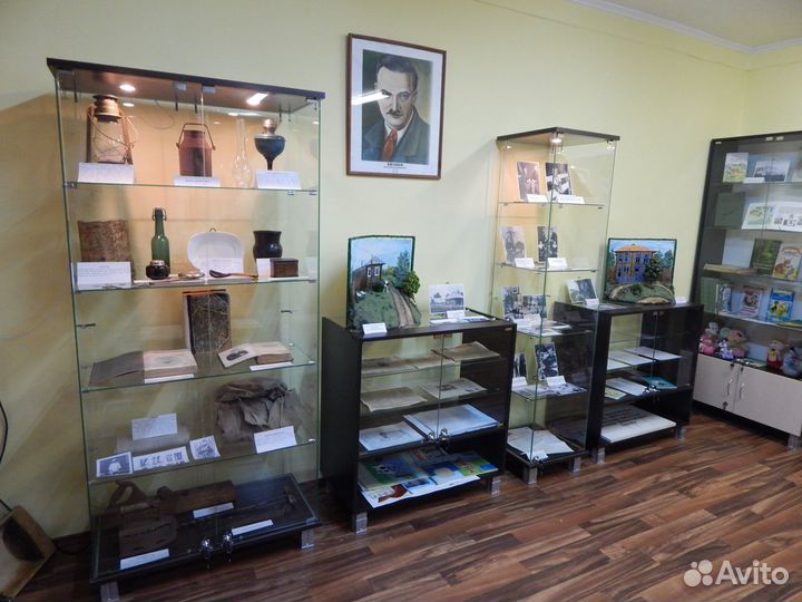 Витрина для кубков и наград