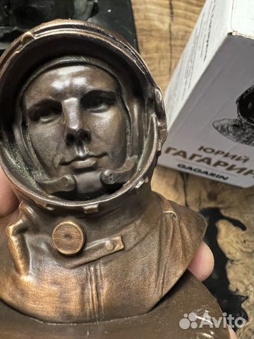 Бюст гагарина медный авторский купить в Москве | Хобби и отдых | Авито