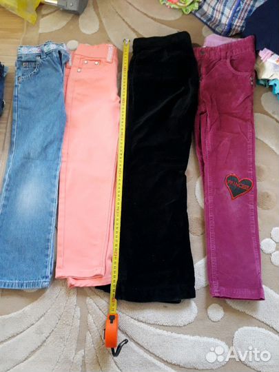 Джинсовые брючки для маленькой модеицы