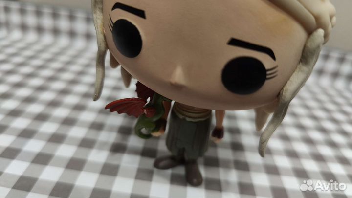 Фигурка funko POP игра престолов: дейнерис