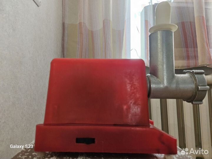 Мясорубка электрическая