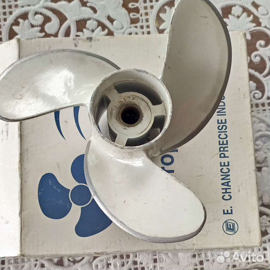 Винт для лодочного мотора, тохатцу 5-6 сил