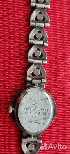 Серебряные часы