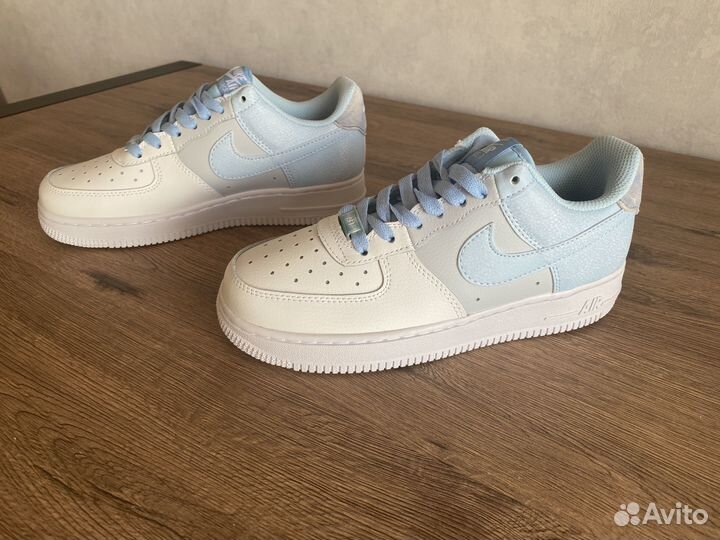 Кроссовки женские Nike Air Force 1 '07