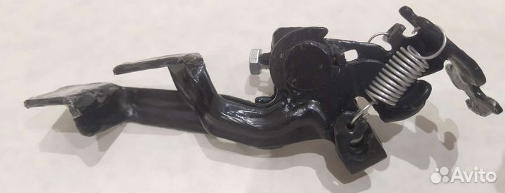 Ручка открытия багажника Toyota Corolla E 120