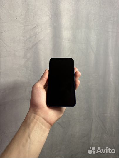 iPhone 12, 64 ГБ