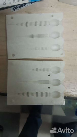 Форма трехместная для приманок