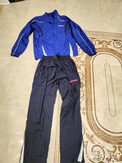 Спортивный костюм
