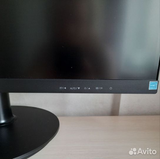 Монитор для компьютера Philips 21.5