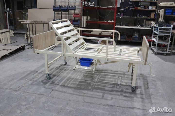 Кровать механическая дс-40 с туалетным устройством