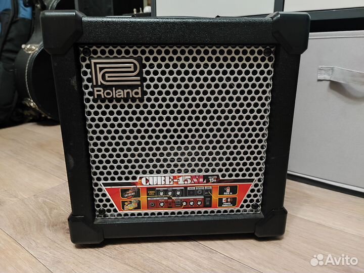 Комбоусилитель Roland Cube 15 XL