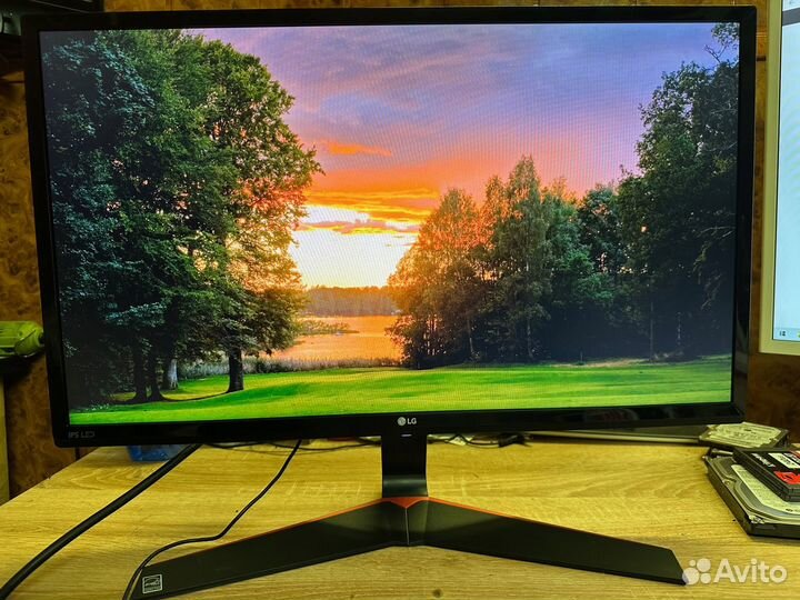 Игровой проф. IPS монитор 24