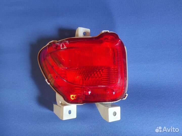 Фонарь противотуманный задний левый Toyota RAV4