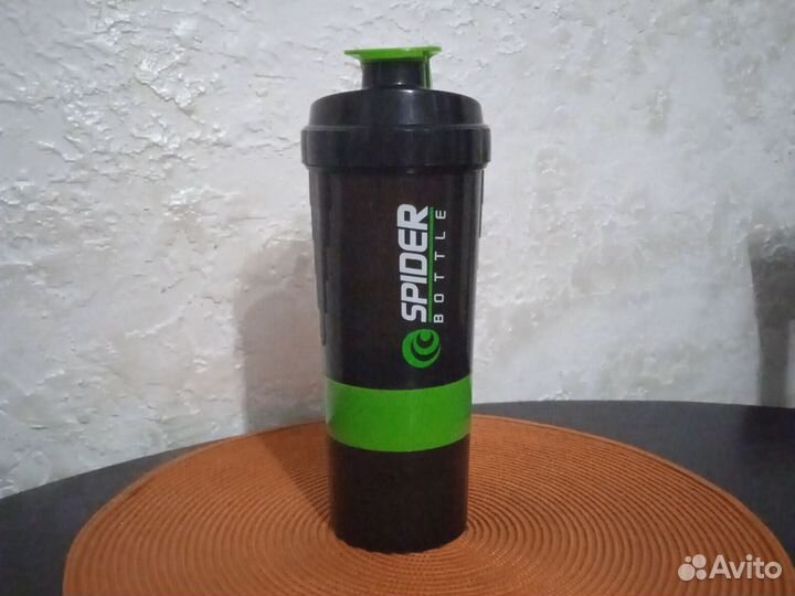 Спортивная бутылка, шейкер