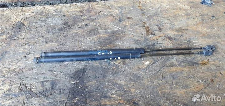 Амортизатор двери багажника Ford Fusion 2002-2012