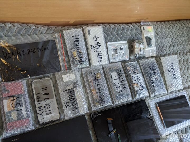 Запчасти для телефонов. Платы /стёкла/детали