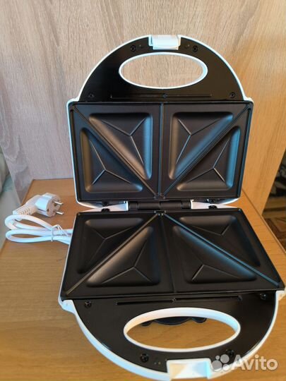 Бутербродница Home Club