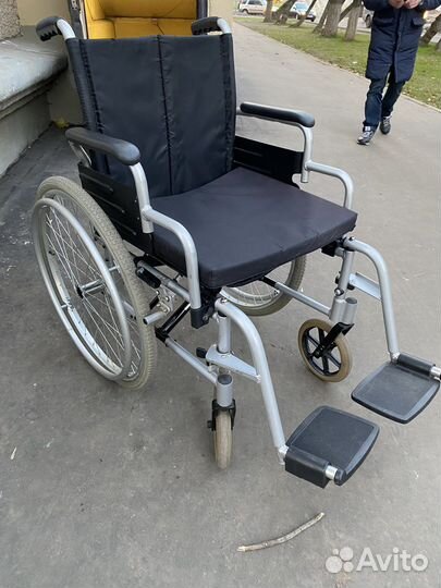 Инвалидная коляска аренда