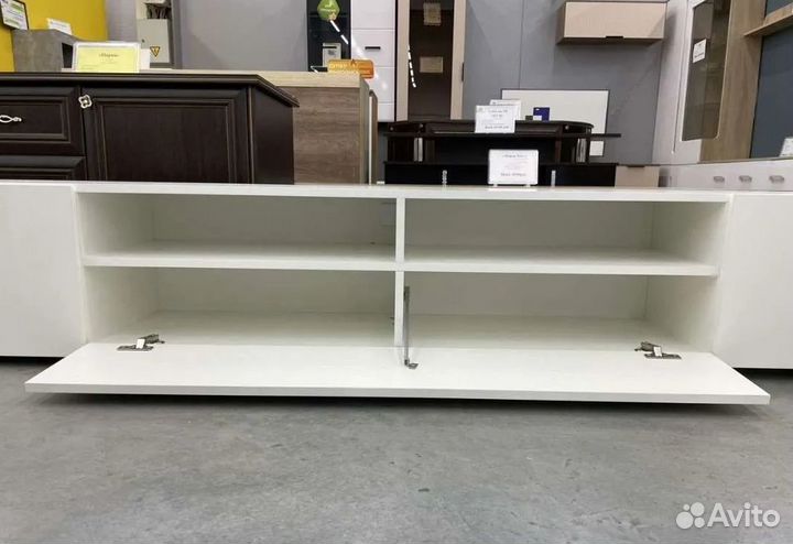 Тумба тв Токио с дверцами