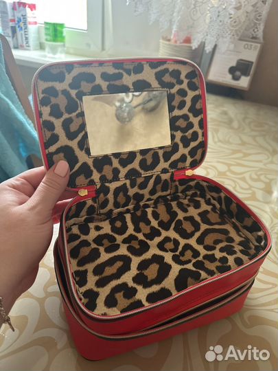 Косметичка Estee lauder