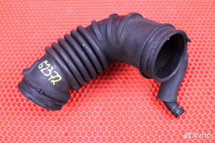 Патрубок воздухозаборника Mitsubishi RVR DBA-GA3W