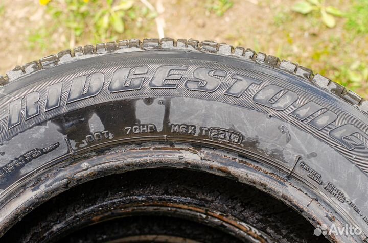 Bridgestone Dueler H/P Sport 215/65 R16