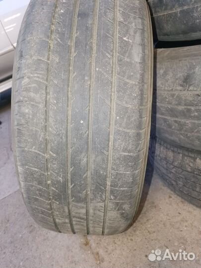 Yokohama BluEarth E70BZ 215/55 R17