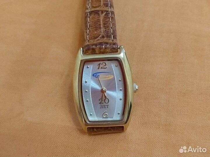 Наручные часы Charm 1056592
