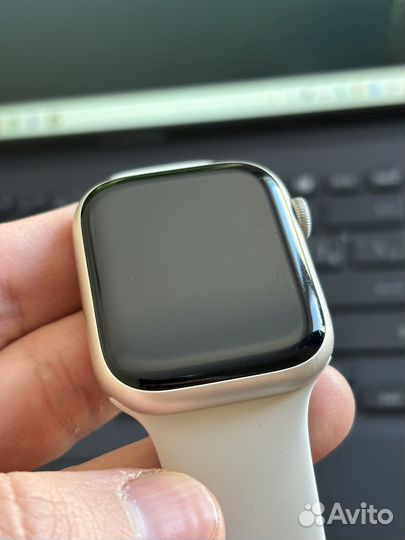 Apple Watch Series 7 45 мм Starlight