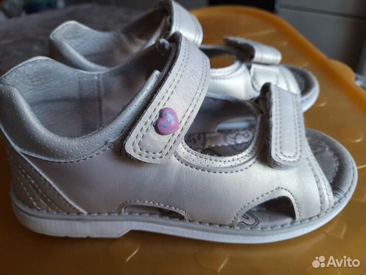 Босоножки для девочки 28 размер