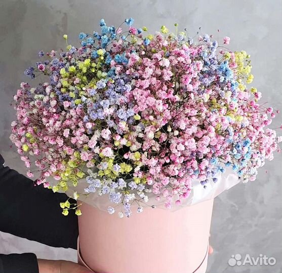 Гипсофила в коробке цветы и подарки на день рожден