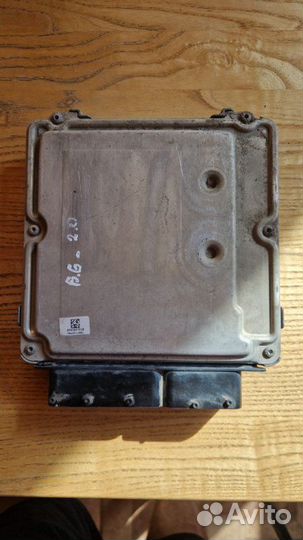 Блок управления двигателем Volkswagen Passat B6
