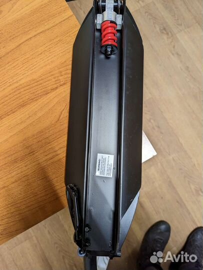 Самокат 2 амортизатора USD Pro trail 200