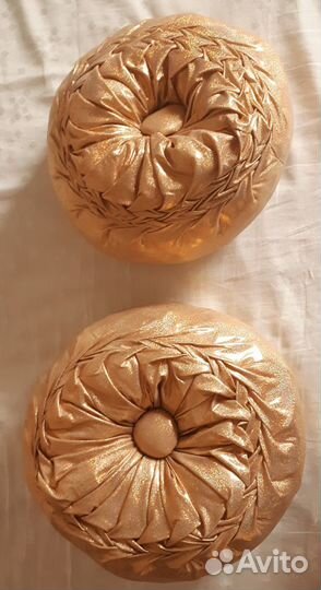 Декоративные подушки ручной работы золотистые