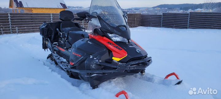 BRP SKI-DOO skandic SWT 900 ACE