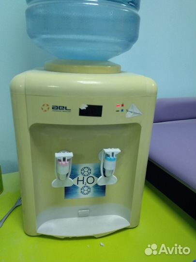 Кулер для воды Ael