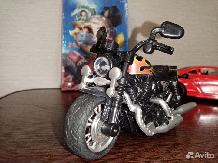 Игрушечный мотоцикл