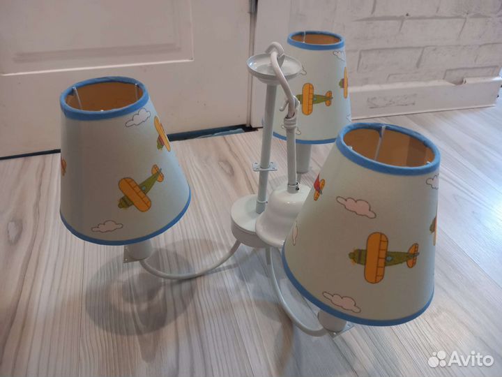 Люстра в детскую комнату классическая