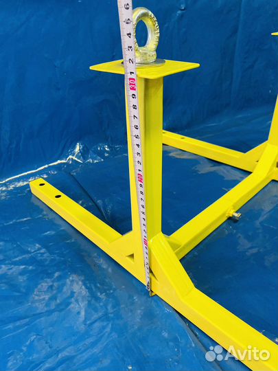 Регулируемое крепление для мотоцикла в прицеп