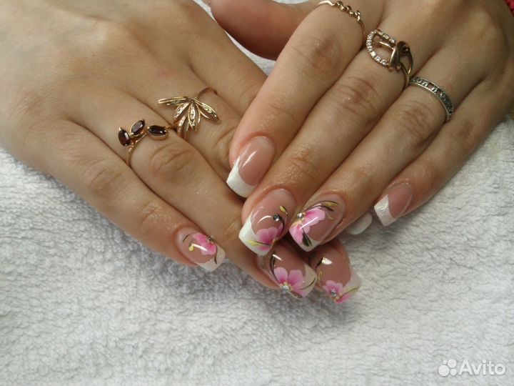 Наращивание ногтей гелем