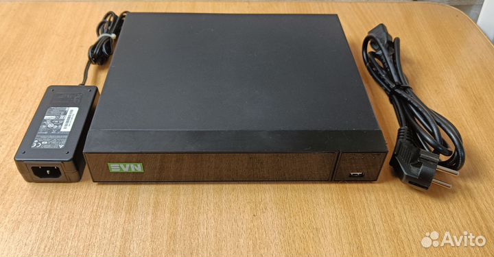 9-канальный IP-видеорегистратор SVN-nvrc 436 POE